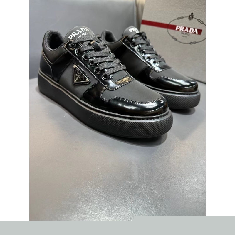 Pra*a casual shoes